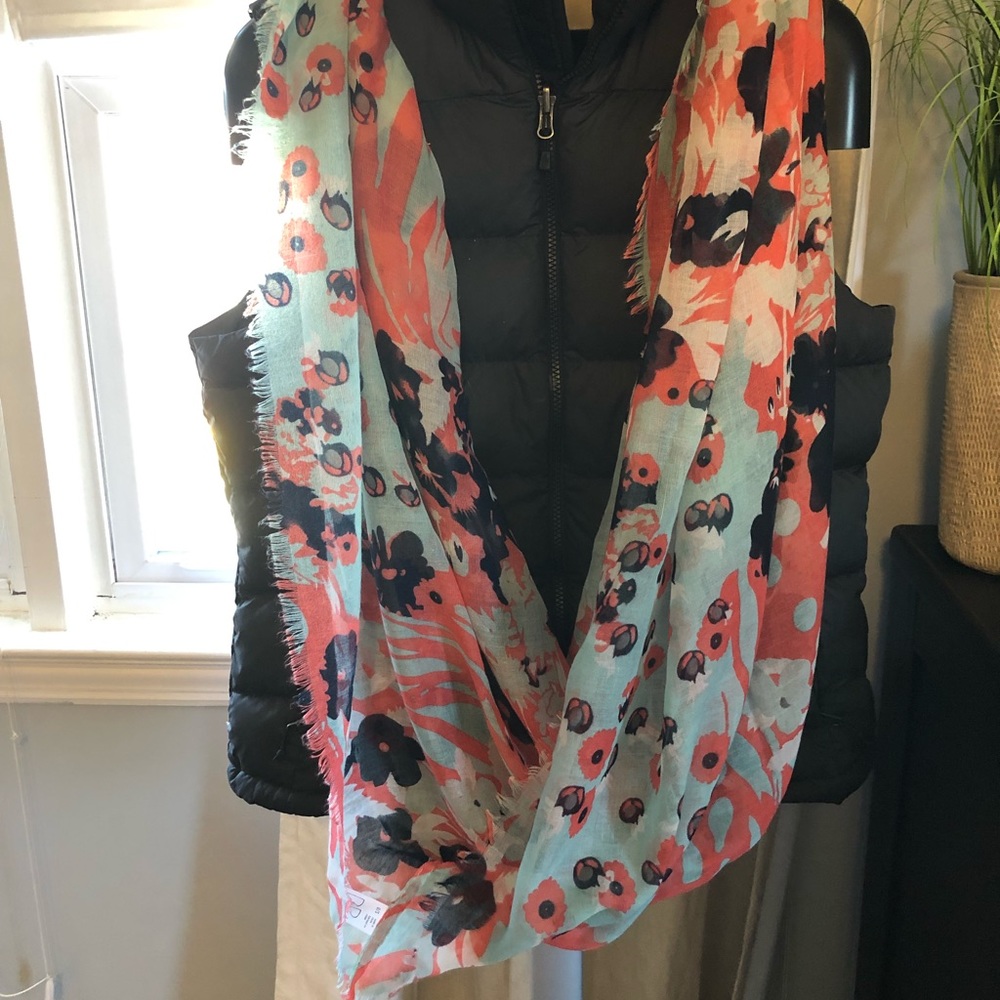 Spring infinity scarf